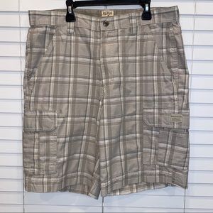 Red Head plaid cargo shorts